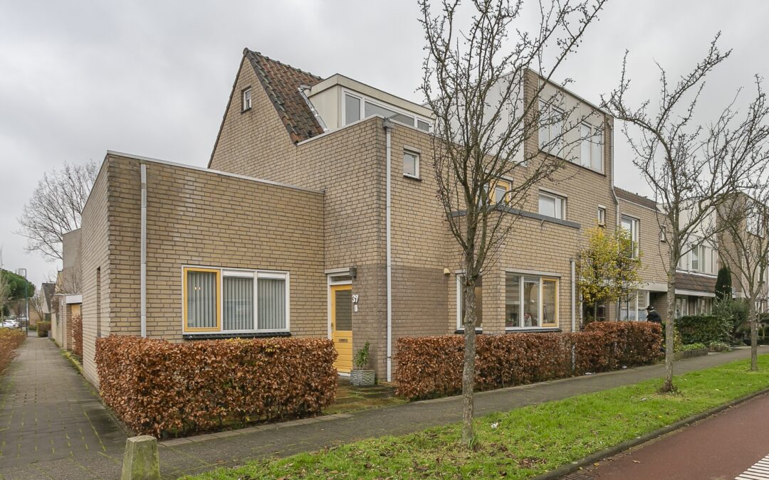 TE KOOP; Hoekwoning in Zoetermeer